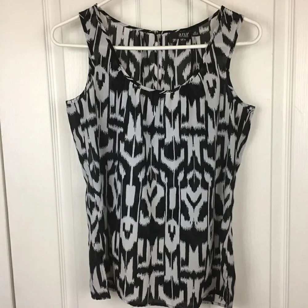 a.n.a Black and White Tank Blouse‎
